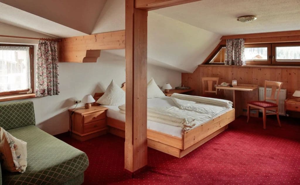Mari Pop Hotel gallery 5