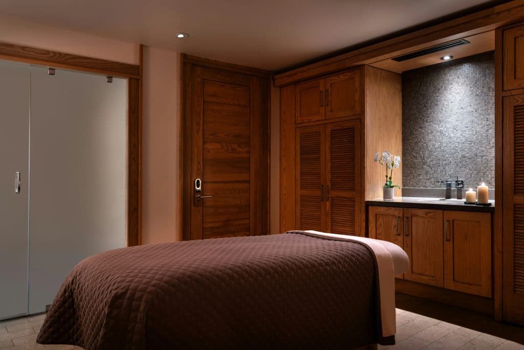 Waldorf Astoria Park City gallery 3