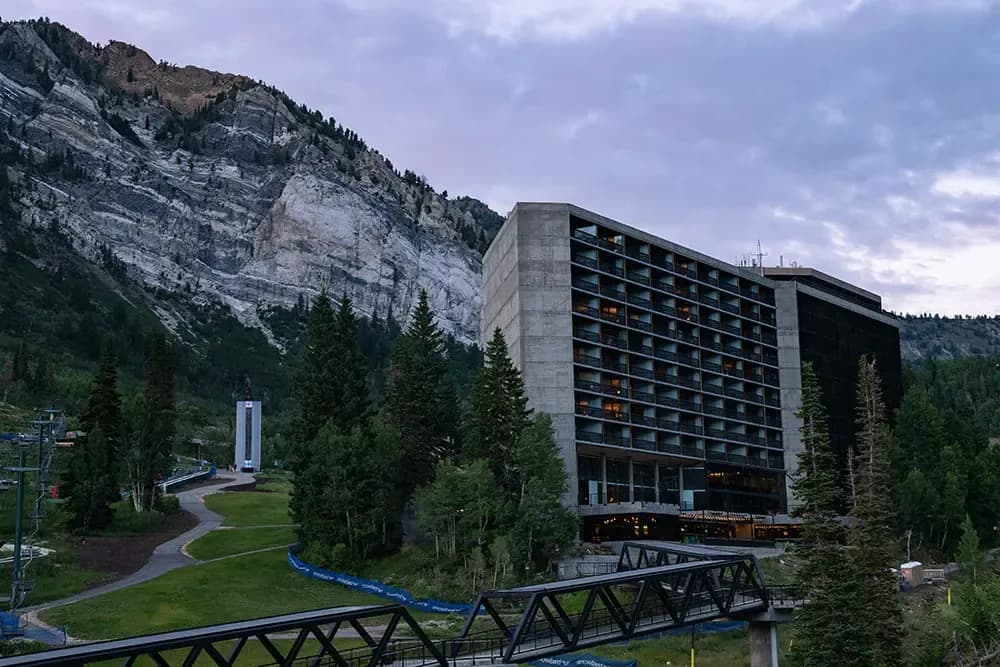 The Cliff Lodge at Snowbird gallery 2
