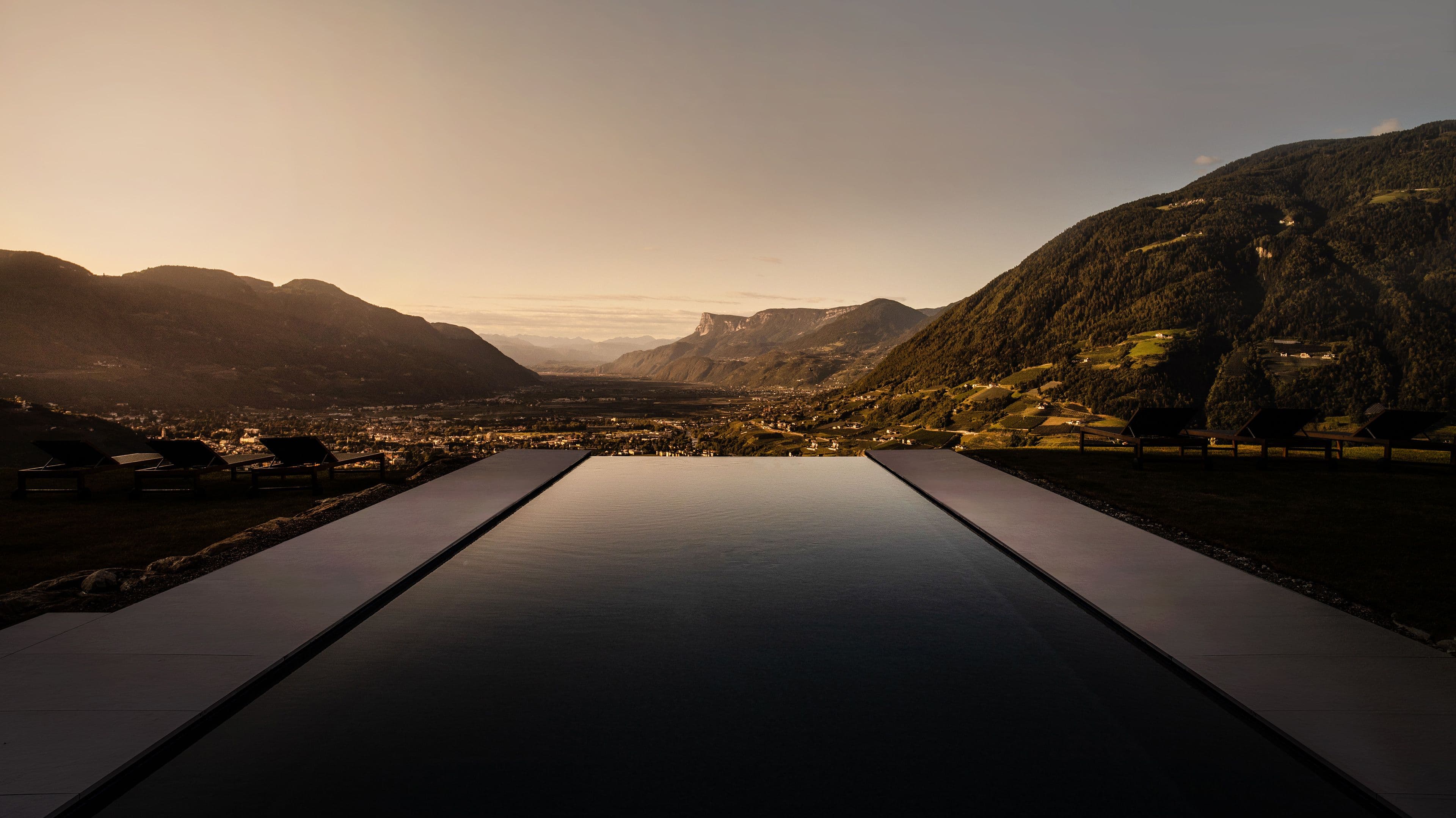 Arua Private Spa Villas gallery 3