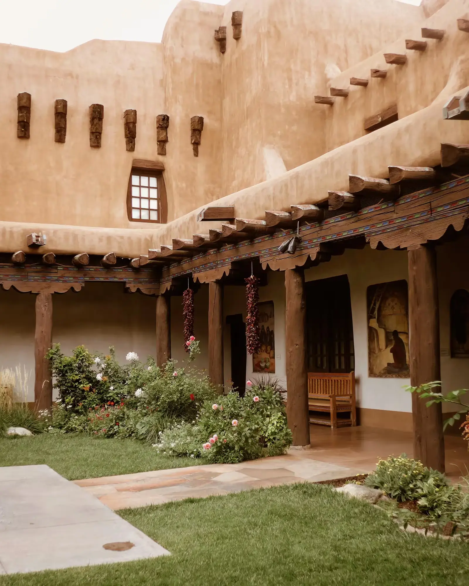 Rosewood Inn of the Anasazi gallery 3