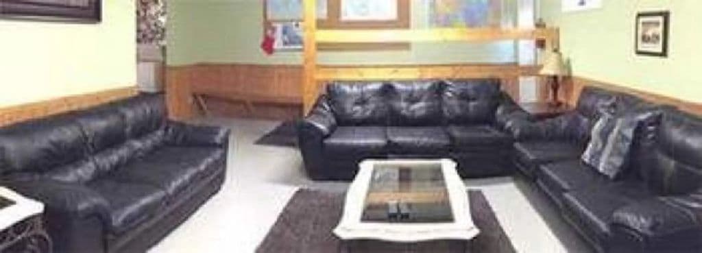 Castle Mountain Ski Lodge gallery 2