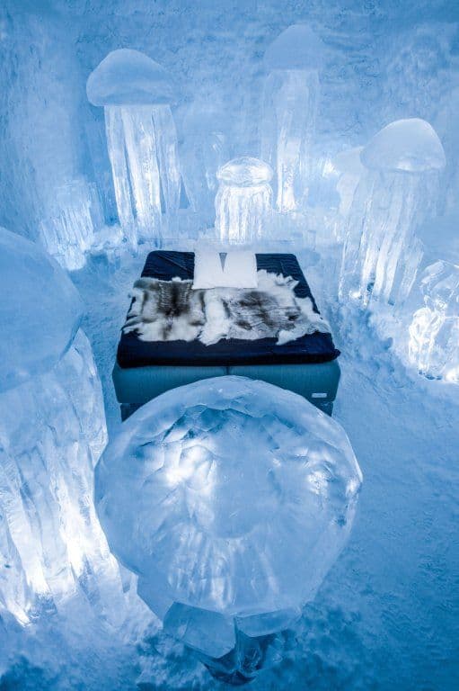 ICEHOTEL gallery 1