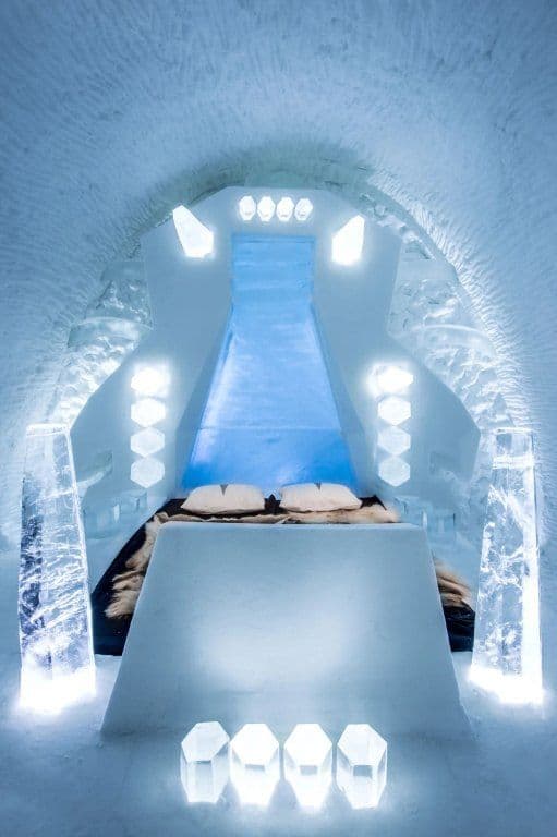 ICEHOTEL gallery 2